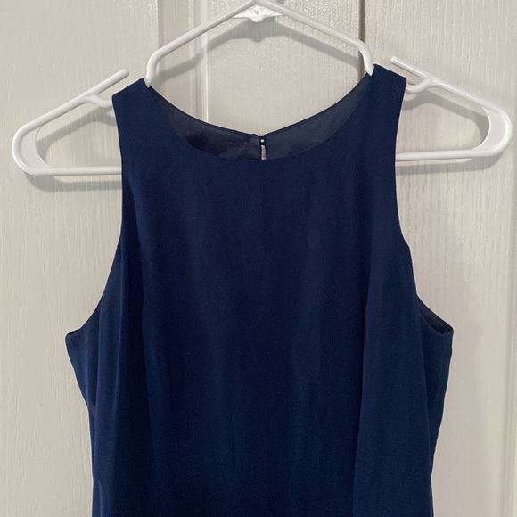 Evening Dress in gorgeous silk! Women’s sz 6 navy blue. Like new! Includes scarf - Picture 2 of 16